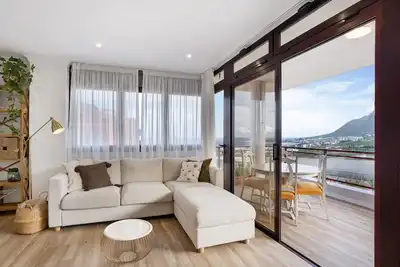 Image de Maison de vacances \"Casa Vista Faro\" avec vue sur la mer, terrasse privée et Wi-Fi.