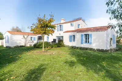 Image de Belle maison pour 10 avec grand jardin