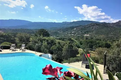 Image de 2 Villas 3* Piscine Avec Vue Panoramique Situees Entre Mer Et Montagne