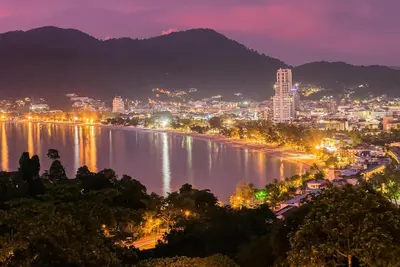 Image de Patong Tower Condo- prime location, pool, 150m to beach!
