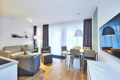 Image de Tolles, Strandnahes Apartment mit GroĂźem Balkon Inkl. Schwimmbad- & Saunanutzung
