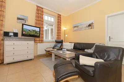 Image de Stilvolles Apartment am Meer mit Sonnigem Südbalkon, Inkl. Sauna & Pool im Haus!
