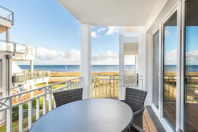 Image de Stilvolles Apartment mit Balkon und Meerblick, Direkt am Ostseestrand Gelegen