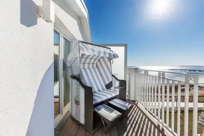 Image de Penthouse auf 107 qm Über Zwei Etagen mit 2 Balkonen, Strandkorb und Zwei Bädern