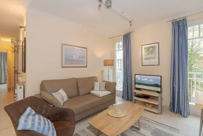 Image de Tolle Ferienwohnung an der Ostsee mit Dachterrasse - Saunabereich & Pool im Haus