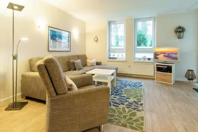 Image de GemĂĽtliche Ferienwohnung mit Sonniger SĂĽd-west-terrasse in Toller Strandlage