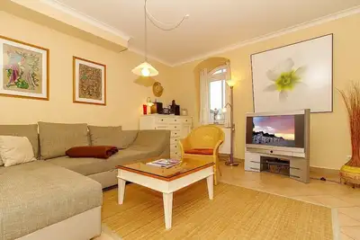 Image de Hübsches Maisonette-apartment mit Balkon und Meerblick - Saunabereich im Haus!