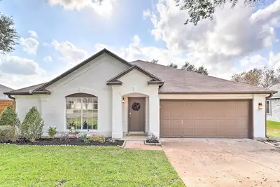 Image de Modern Pflugerville Getaway w/ Private Pool!