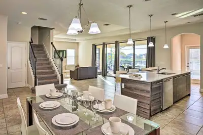 Image de Modern Haines City Home w/ Pool & Lanai!