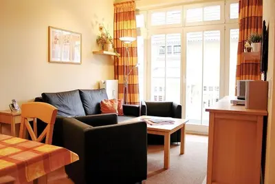 Image de Strandnahe Ferienwohnung an der Ostsee mit Balkon, Saunabereich & Pool im Haus!
