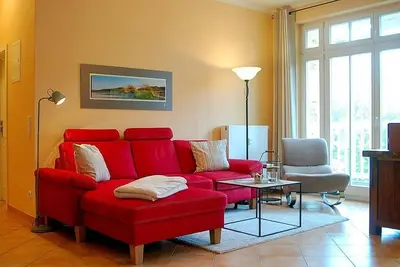 Image de Strandnahe Ferienwohnung an der Ostsee mit Balkon, Saunabereich & Pool im Haus!
