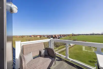 Image de Dachgeschosswohnung in Strandnähe mit Sauna, Zwei Balkonen und Tollem Ausblick