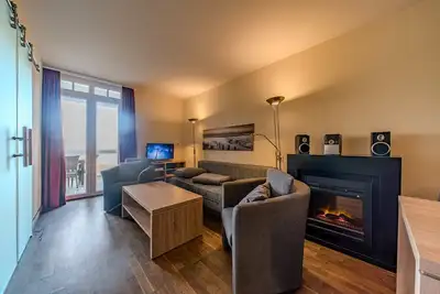 Image de Ruhige Ferienwohnung mit Sauna, Balkon mit Xxl- Strandkorb und Schönem Landblick