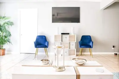 Image de Modern Style Minimalistic Home!