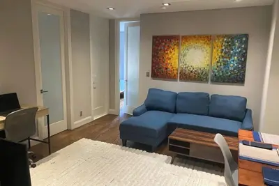 Image de Cozy, 2-bed, 2 bath apartment