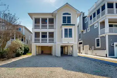 Image de Bethany Beach home with ocean view, balconies, fast WiFi, elevator, & W/D