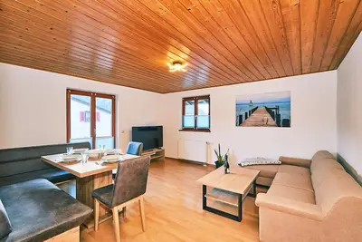 Image de Alpenrose 91 m², 2-5 persons, 2 sep. Bedroom, eat-in kitchen, Wlan, balcony