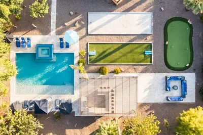 Image de Sun Valley Estate • 9br • Sparkling Pool+Putt-Putt