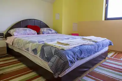 Image de Comfy 2-Br Apt near Tara Bridge