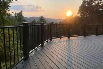 Image de Stanley Hollow - 60 Acres, Starlink Satellite WiFi, 2 miles of private hiking