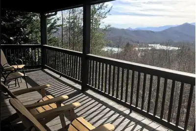 Image de Cute cabin😊Pretty Views! Clean! Only 1 Mile To Town!