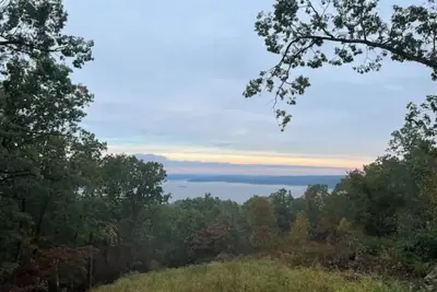 Image de The Lark Haus: Luxury Home with stunning lake view