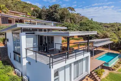 Image de Ocean View home w/ private pool, 1 mile to the beach