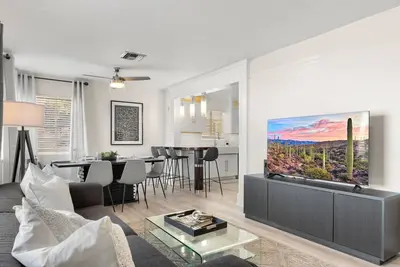 Quaint & Stylish Home in Phoenix!