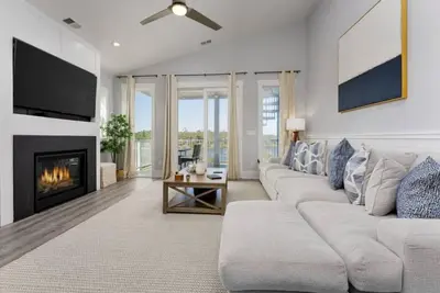 Image de Luxury Home with Water Views+Boat Ramp+King Beds