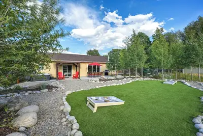 Image de Charming Buena Vista Home w/ Private Hot Tub!