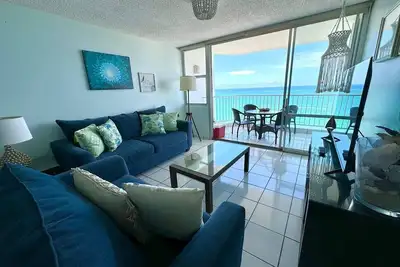 Image de Modern Beachfront ★ King Bed ★ Walk Everywhere
