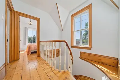 Image de The Harrison | 4 Bedroom Historic Home | Picton