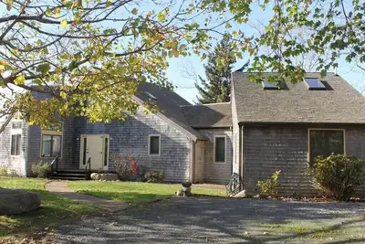 Image de Views of Paines Creek, Now with Ac!