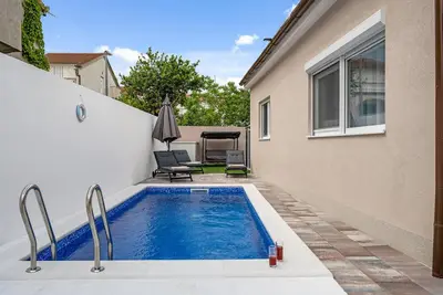 Image de Superbe maison à Vodice avec cuisine