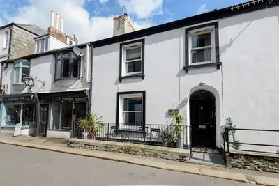 Image de Delightful town centre cottage with parking space