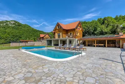 Image de Superbe maison Ă Barlete avec cuisine