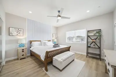 Image de Modern Luxury - 4 bedroom - 14 guests - Disney +Ev Charge