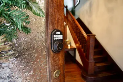 Image de Romantic Victorian steps from Downtown Chillicothe