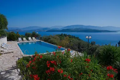 Image de Villa Vasso Two-Bedroom Sea View Residence near Kerasia Beach