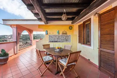 Image de Maison de vacances 'Attico Il Mandorleto' avec vue sur montagne et climatisation