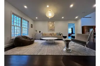 Image de The Solarium: Woodstock Retreat w/Hot tub+Stream!