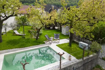 Image de Historic winegrower's house in the Wachau wine region on the Danube with pool & sauna