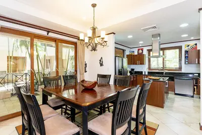 Image de Experience Beachfront Bliss in a Charming 3-Bedroom Condo - Sol y Mar 4c