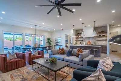 Image de Arcadia 62 | Sleeps 26 * Games Galore! * Private Hot Tub