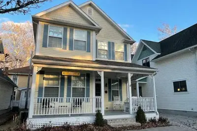 Image de Beautiful home in Chautauqua community - linens, parking, washer Included