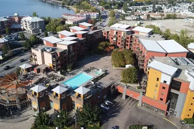 Image de Upper Floor w/ Courtyard View #550