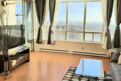 Image de 20% off Great view penthouse with sunroom in toronto