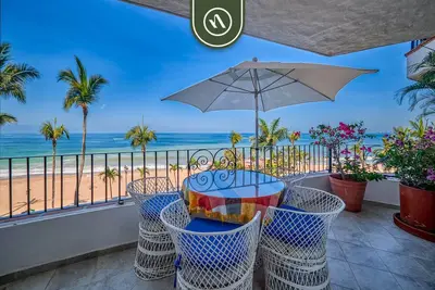 Image de Ocean view 2Br Condo-Balcony-Beach-Pool - 310