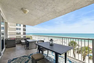 Image de Coastal Cottage Vibe | 3br Seaview 302 | Steps to the Beach