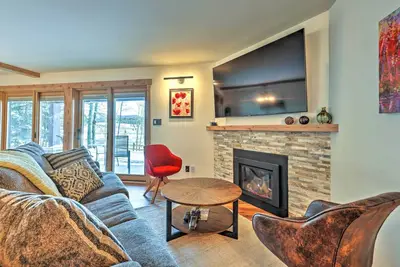 Image de Mtn/Lake Views & 3 Mi to Skiing: Dillon Condo